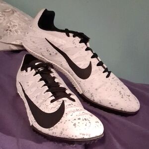 Nike White and Black Speckled Racing Shoes